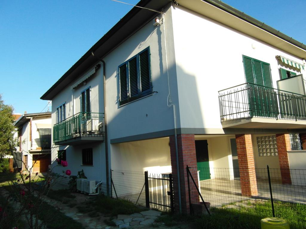 La Casa Di Nila Apartment Pisa Exterior photo