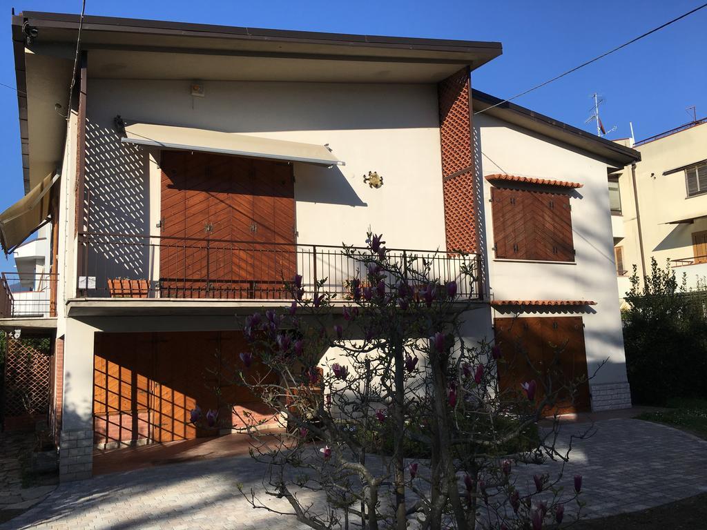 La Casa Di Nila Apartment Pisa Exterior photo